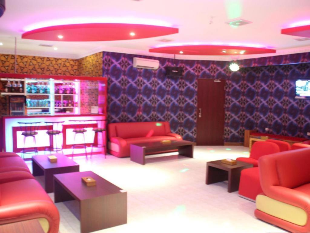 Hotel Rovi Boutique Yakarta Exterior foto