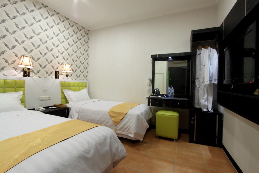 Hotel Rovi Boutique Yakarta Exterior foto