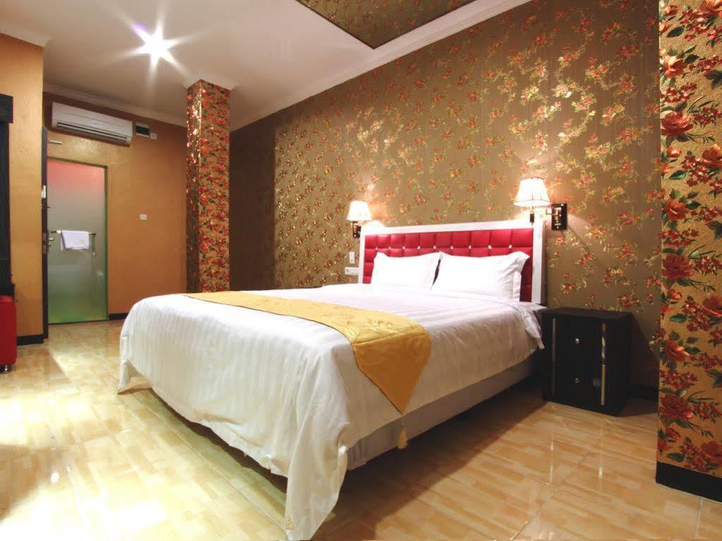 Hotel Rovi Boutique Yakarta Exterior foto