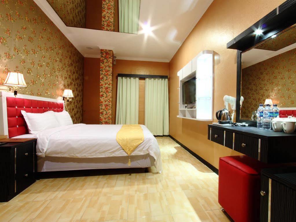 Hotel Rovi Boutique Yakarta Exterior foto